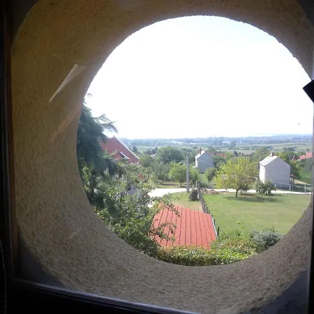 Cserszegtomaj/balaton 38183 *