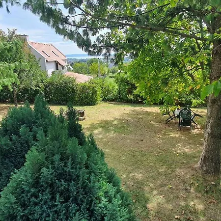 - Balaton 38183 Casa de Férias *